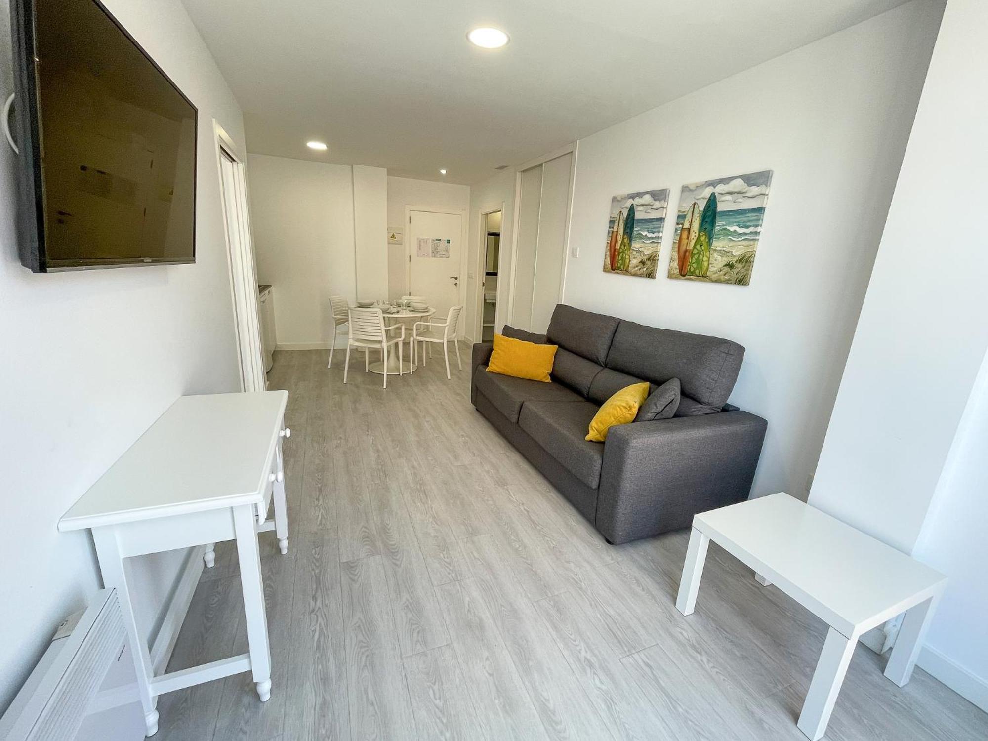 Apartamentos Casa Campana 3000 Эль-Грове Экстерьер фото